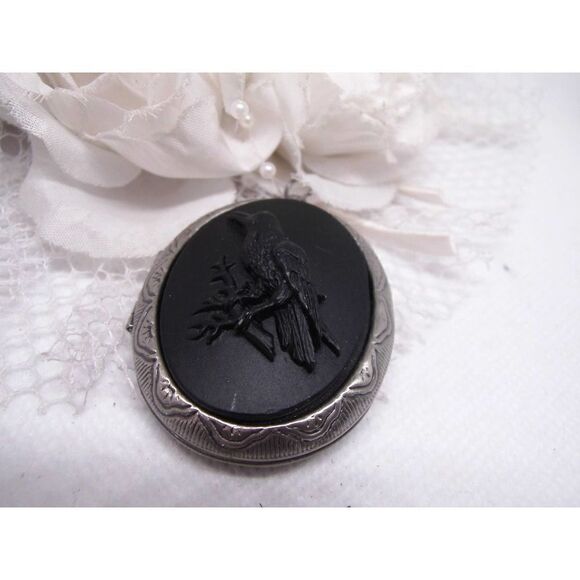 RAVEN black Locket CROW Cameo Necklace Pendant - Picture 5 of 8